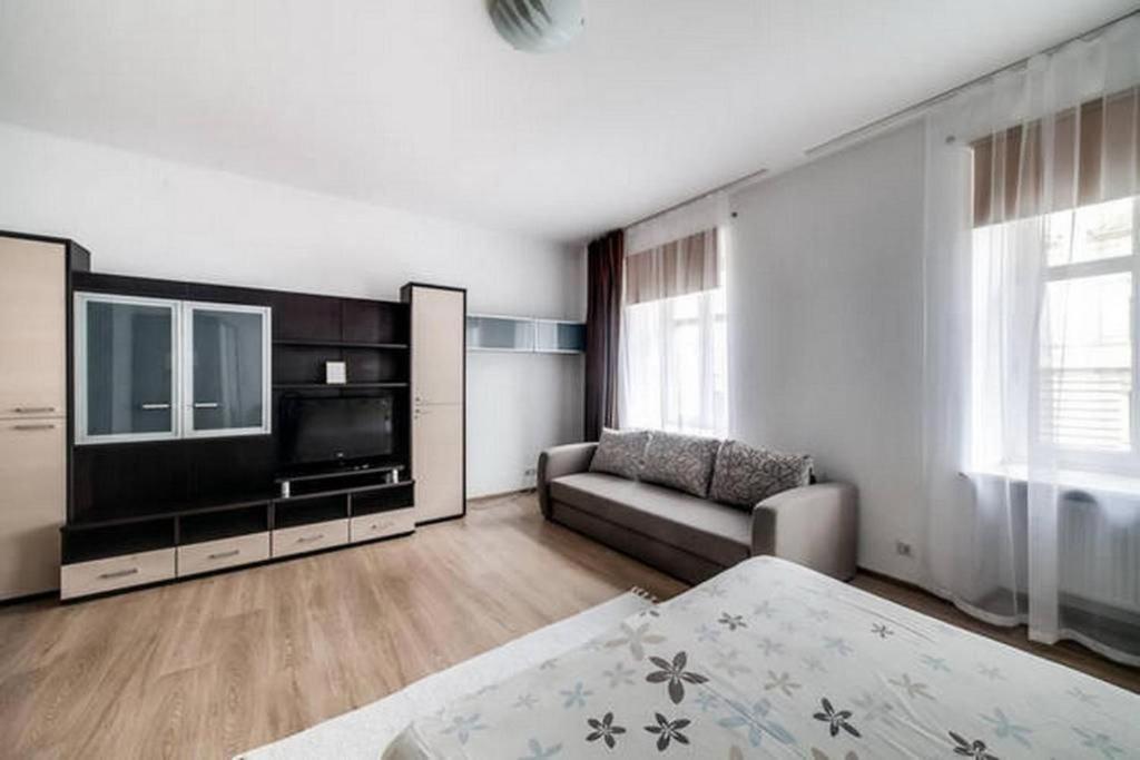 לבוב Apartment In The Center Of "Opera" מראה חיצוני תמונה