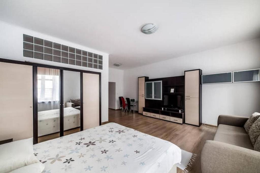 לבוב Apartment In The Center Of "Opera" מראה חיצוני תמונה